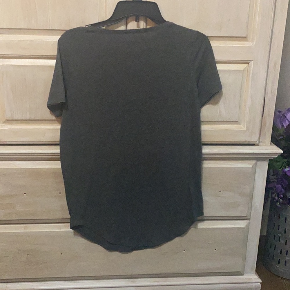 Mudd Medium Basic Tee - Picture 4 of 4